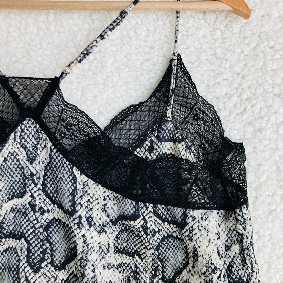 Lovestitch Women's snake print spaghetti strap camisole with lace accent, Sz S - Picture 10 of 11